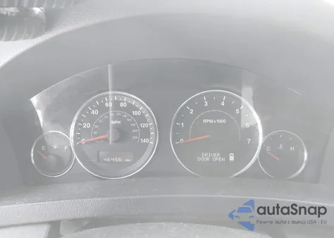 2010 Jeep Grand Cherokee Laredo z USA, uszkodzony, nr VIN 1J4PR4GK9AC136172